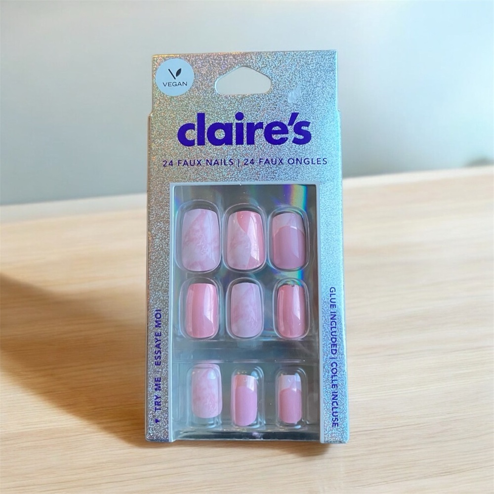NEW Claire's Vegan 24 Faux Nails Pink White Marble Design Press On Glue